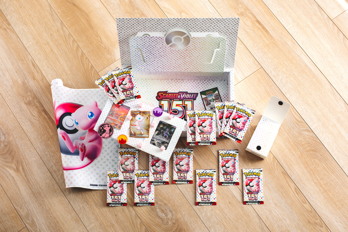 Pokemon: 151 Ultra Premium Collection Pokemon: 151 Ultra Premium Collection